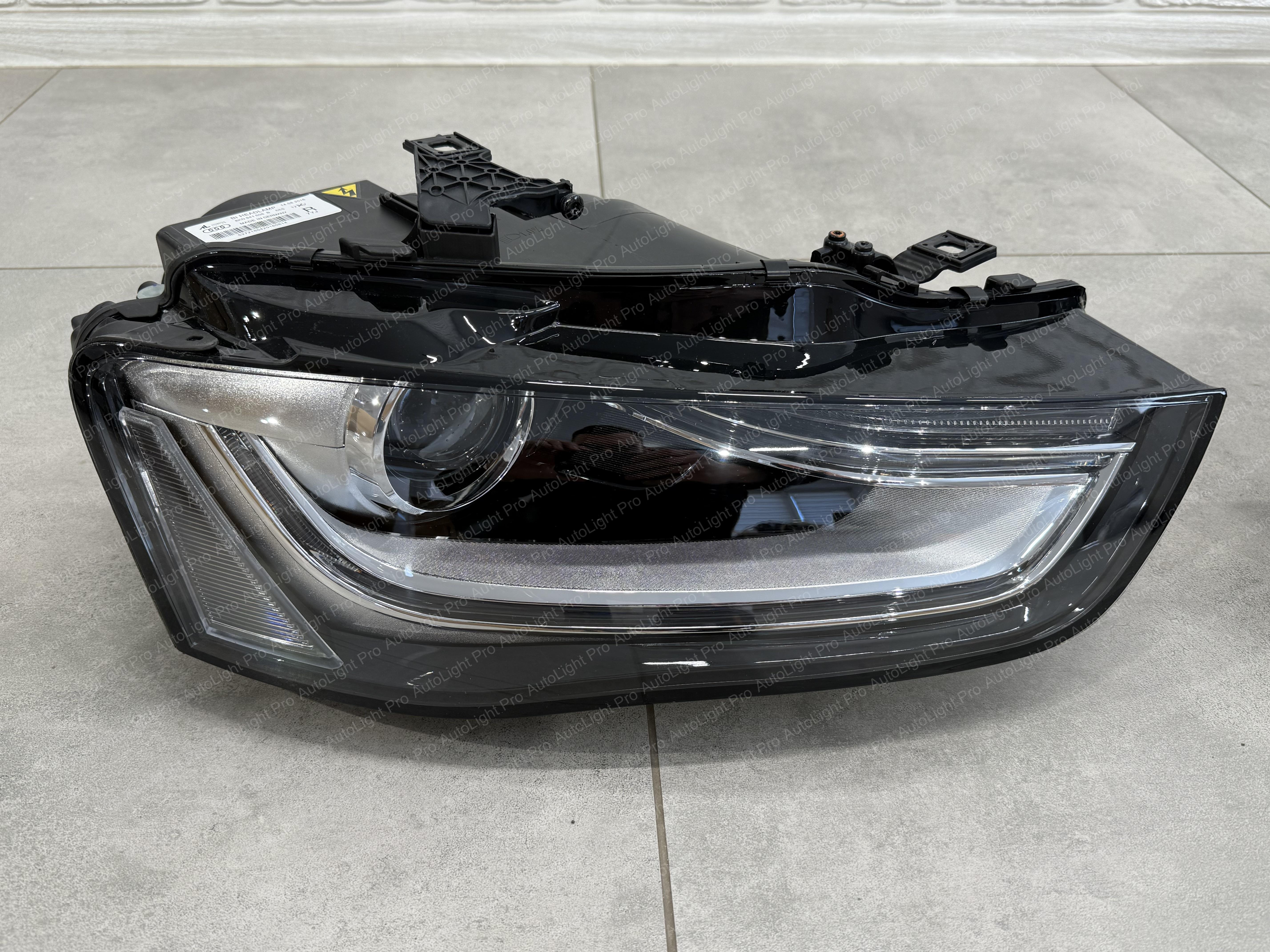 Фари для AUDI A4 B8 2012-2015 2шт. комплектні з блоками 8